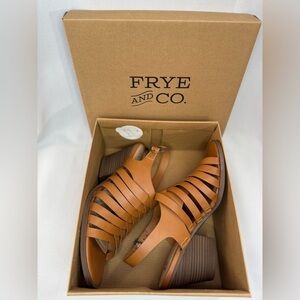 NWT Frye & Co. Galia Cushioned Heeled Sandals Tan‎ Women’s size 11 M